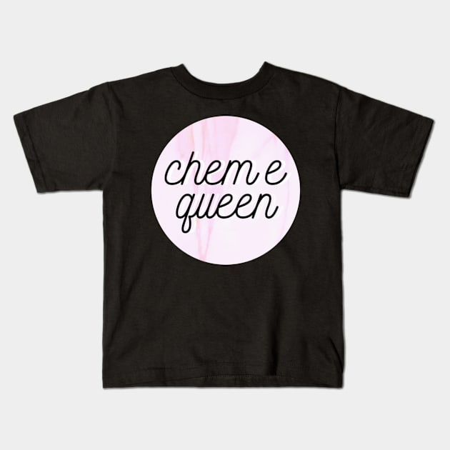 chem e queen pink Kids T-Shirt by emilykroll